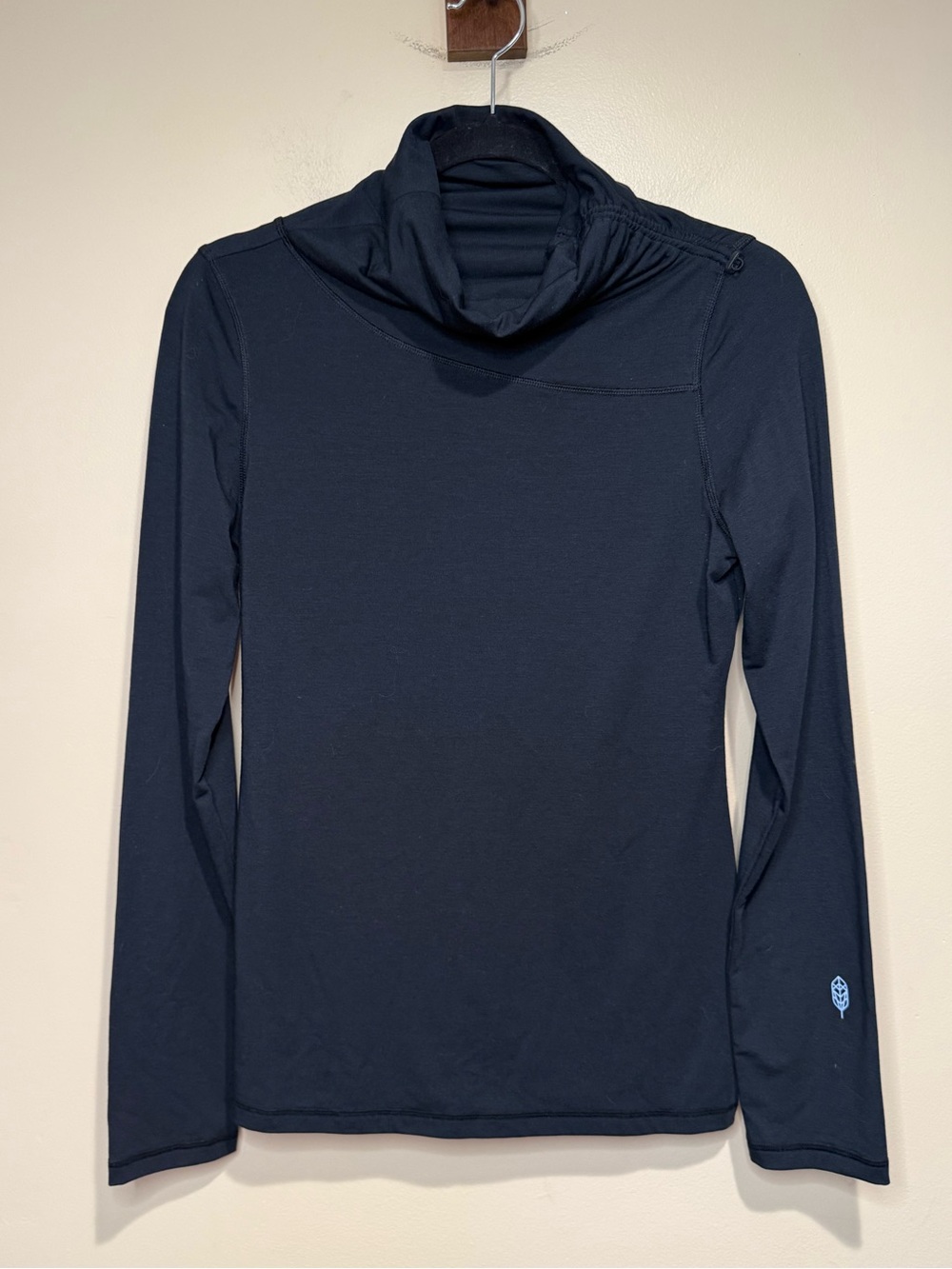 Indyeva Indygena long sleeve cowl turtleneck top